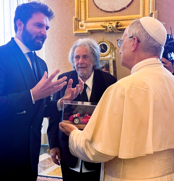 El papa León XIV recibió ayer el actor Al Pacino y al productor Andrea Iervolino