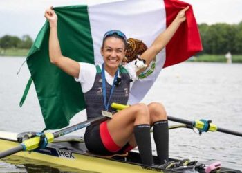Mexicana Kenia Lechuga gana oro en Copa del Mundo de Remo en Italia