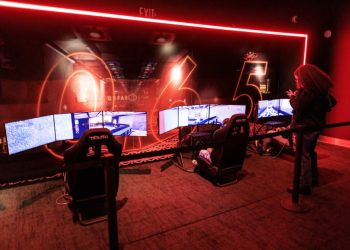 Museo en Miami explora el futuro de la interacción humana con la IA y sus dilemas éticos