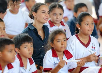 Ana Paty Peralta, no al trabajo infantil, derechos de la infancia,