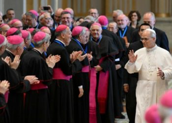 Papa León XIV alerta que la dignidad humana corre el riesgo de ser aniquilada por algoritmos