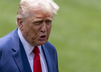 Permite tribunal mantener aranceles de Trump