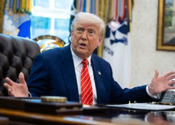 Senadores republicanos inician ardua negociación para aprobar el plan fiscal de Trump