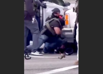 Sheinbaum califica de “injusta” la detención a golpes de un mexicano en EE.UU.