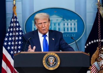 Trump ordena cortar los fondos federales a cualquier ONG implicada en disturbios