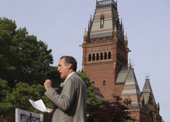 Trump prohíbe la entrada de estudiantes extranjeros para Harvard