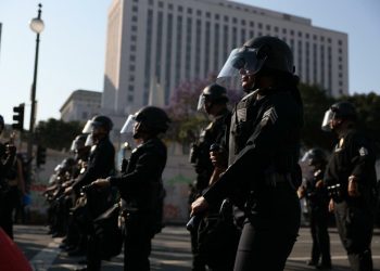 Trump suma otros 2 mil soldados de la Guardia Nacional en Los Ángeles por protestas