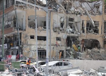 Una semana de guerra en Irán e Israel deja miedo y evacuaciones, pero la tensión no baja