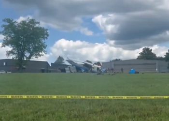 #Video Aeronave choca en Tennessee con al menos 16 personas a bordo