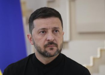 Zelenski agradece al papa sus constantes oraciones y condolencias para Ucrania