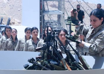 El PKK inicia en el norte de Irak una simbólica ceremonia de entrega de armas