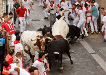 🐂 Primer encierro de San Fermín 2025: seis heridos tras caídas en la carrera