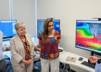 Mara Lezama y Alicia Bárcena supervisan monitoreo del sargazo con tecnología satelital en Quintana Roo