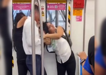 🚨 VIDEO // ¡¡Haaay Tiro!! Pelea de mujeres en el Metro de Monterrey se vuelve viral