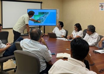 Avanzan trabajos interinstitucionales para proyecto carretero hacia Isla Blanca