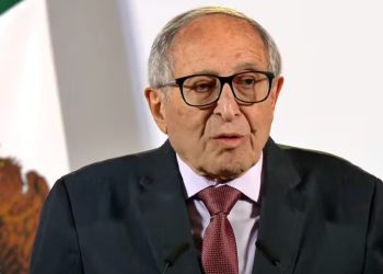 Distribución de medicamentos supera el 90% en instituciones de salud, afirma Kershenobich