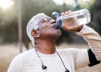 El cambio climático pone en peligro la vida de los adultos mayores, advierte la ONU