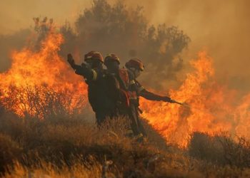 Incendios forestales en Creta una amenaza creciente para el turismo y el medio ambiente