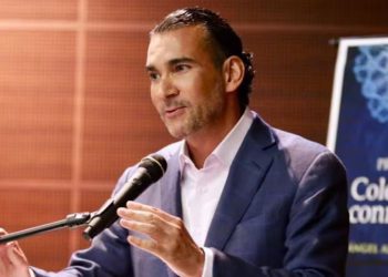 Luis Armando Melgar responde a críticas por vacaciones en Londres