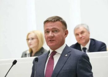 Muere el exministro ruso de Transporte Román Starovoit horas después de ser destituido por Putin