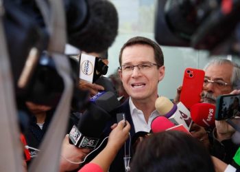 Ricardo Anaya aclara ausencia en el Senado y habla sobre descanso en el extranjero