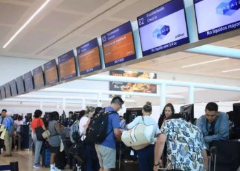 asientos de avión desde EU, turismo estadounidense Cancún, STARC Universidad Anáhuac,