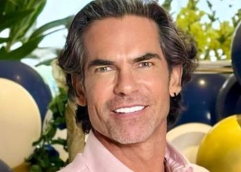 Armando Araiza responde a los que lo califican de “urgido” por pedir trabajo: “Pena es robar y que te cachen”