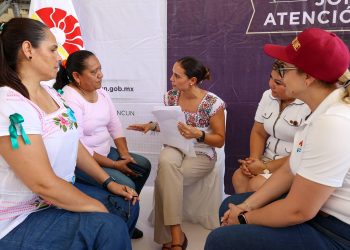 «Ana Paty Peralta Promueve la Mejora del Servicio Público en Cancún»