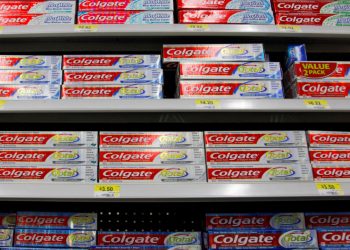 Cofepris da un golpe fuerte: retiro inmediato del conocido dentífrico