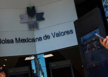 BMV y Wall Street abren al alza antes del discurso de Powell