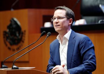 Anaya exige transparencia a Fernández Noroña por sueldos de asesores en el Senado