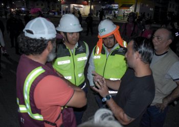 Atiende gobierno de Benito Juárez corte de energía en Villas Otoch Paraíso