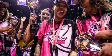 «Fuerza Regia Femenil conmemora el aniversario de su primer campeonato en la LNBP»