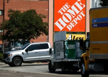 «Muerte en redada de inmigración en Los Ángeles genera indignación y debate»