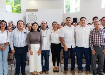 «Gobierno de Playa del Carmen impulsa educación básica para trabajadores municipales»