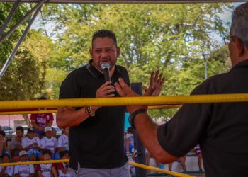 Curso de verano cierra con lucha libre y alegría para niñas y niños