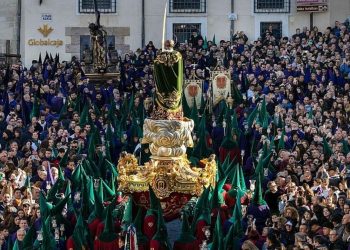 Debate sobre libertad religiosa y uso del espacio público