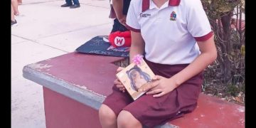 Desaparece menor en Cancún buscan a Luciana Burelo Zapato de 11 años