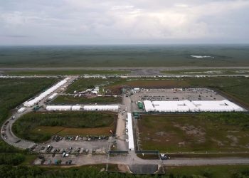 Presidente de Costa Rica enfrenta pedido de desafuero por corrupción