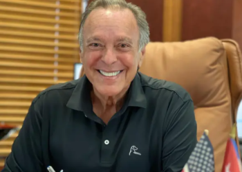 Miguel B. Fernández desafía a Trump y promueve derechos migratorios en Miami (1)