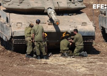 Milicianos de Al Qasam atacan base israelí en Gaza, reavivando el conflicto