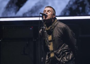 Oasis expresa su pesar por la muerte de un fan durante su concierto en Wembley