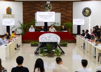 Premio Municipal de la Juventud 2025 reconoce talento y liderazgo en Playa del Carmen