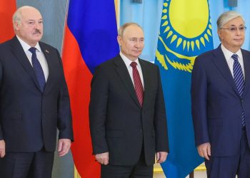 Putin comparte resultados de reunión con Trump a lideres vecinos