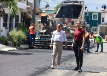 Rehabilitación de pavimento en Supermanzana 105 Ana Paty Peralta supervisa avances históricos