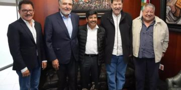 «Se alista el relevo en la Corte, Hugo Aguilar coordina toma de protesta con líderes del Senado»