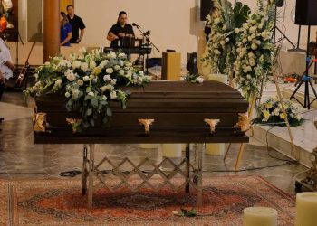 Torreón se despide del padre Zatarain, fieles católicos le dan el último adiós