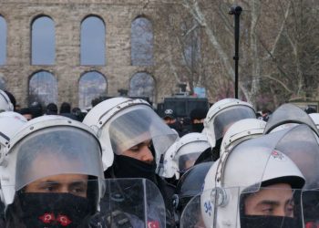 Golpe a la oposición en Turquía: más de 40 detenidos por presunta corrupción