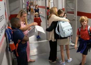 Florida restablece el ‘paddle’: padres deben autorizar el castigo físico en escuelas