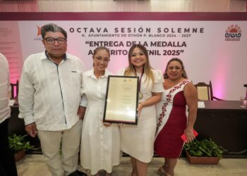 Medalla al Mérito Juvenil 2025 en Othón P. Blanco para Noemi Guadalupe Ramírez